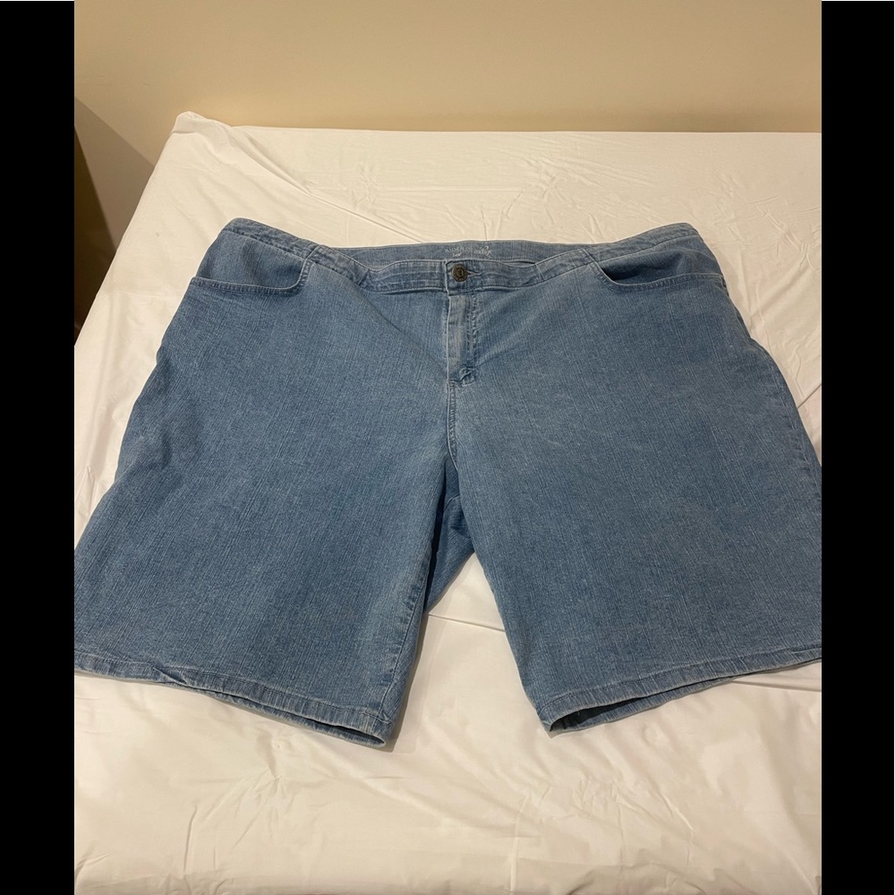 Women’s denim plus size shorts